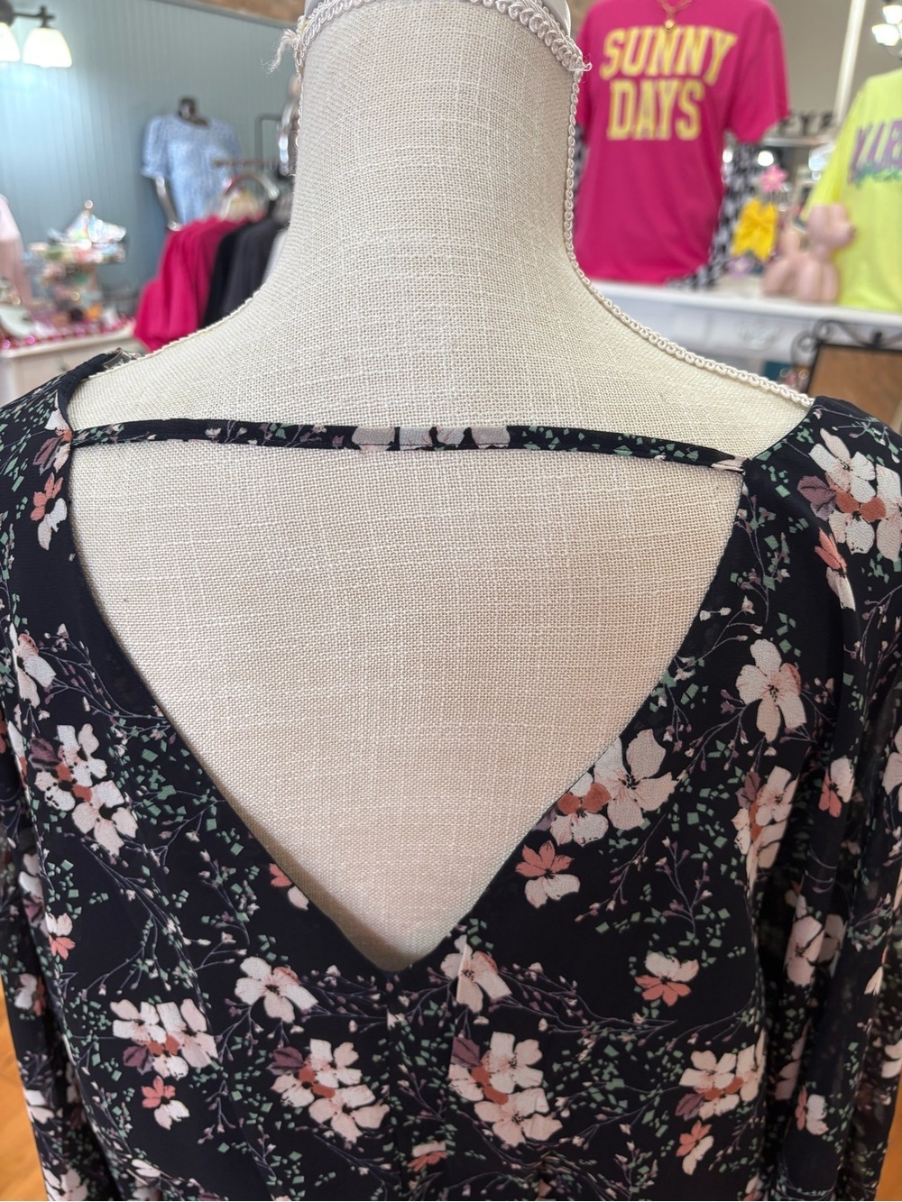 Hayden Floral Long Sleeve Blue Pink Floral  Dress Size 1XL - Picture 5 of 7